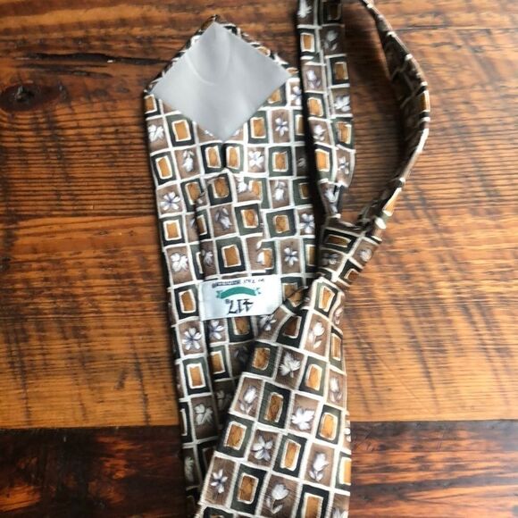 Vintage 4” Hand Tie Van Heusen 417 Floral Windowpane Design - Picture 1 of 7